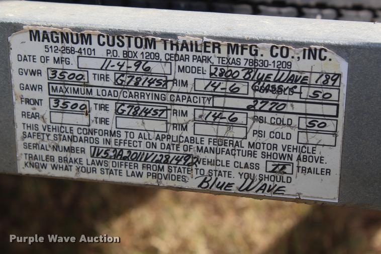 image for item AQ9577 1997 Blue Wave 189 v-bottom boat