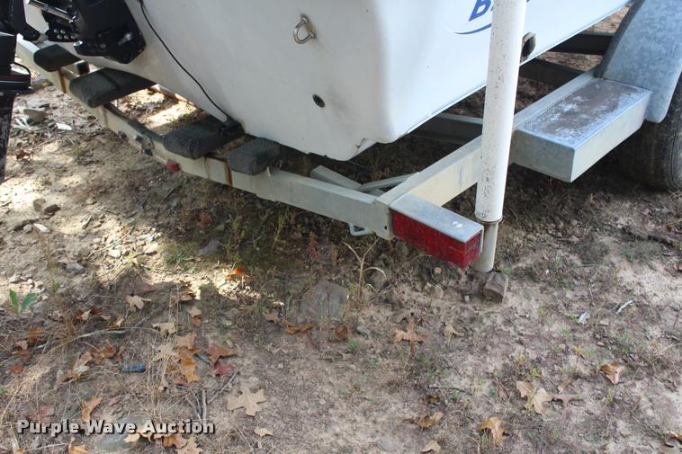 image for item AQ9577 1997 Blue Wave 189 v-bottom boat