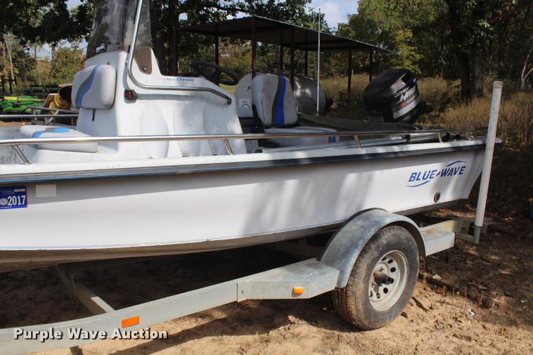 image for item AQ9577 1997 Blue Wave 189 v-bottom boat