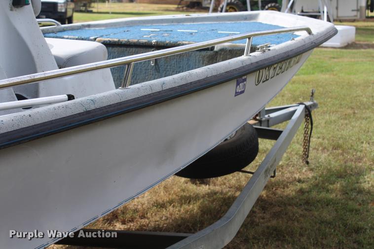 image for item AQ9577 1997 Blue Wave 189 v-bottom boat