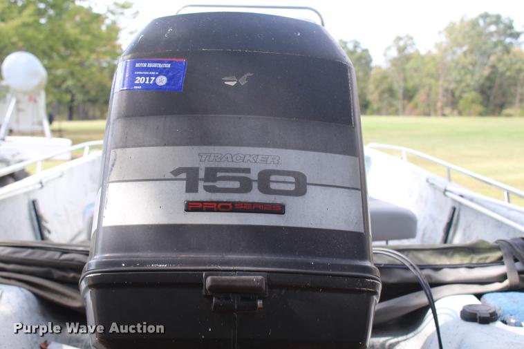 image for item AQ9577 1997 Blue Wave 189 v-bottom boat