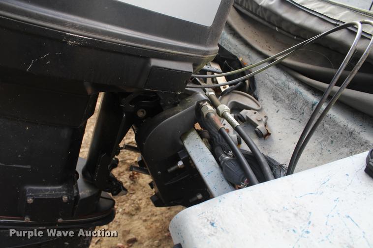 image for item AQ9577 1997 Blue Wave 189 v-bottom boat