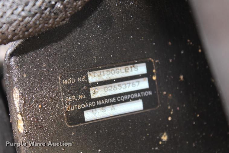 image for item AQ9577 1997 Blue Wave 189 v-bottom boat