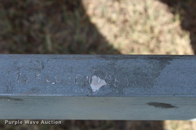 image for item AQ9577 1997 Blue Wave 189 v-bottom boat