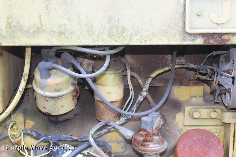 image for item AQ9578 1968 John Deere JD300 tractor