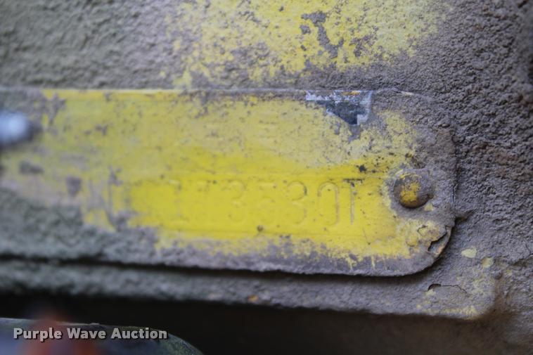 image for item AQ9578 1968 John Deere JD300 tractor