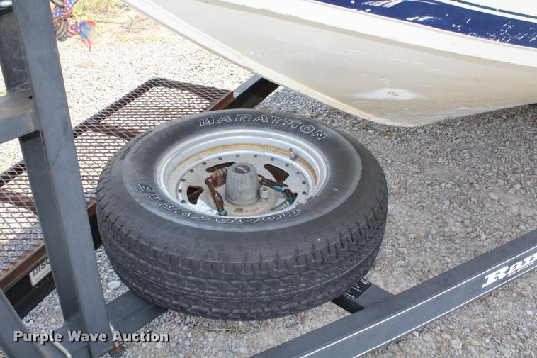 image for item AQ9585 1996 Ranger Cherokee 238 v-bottom boat