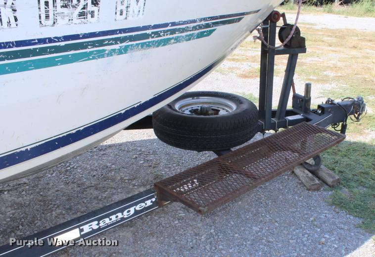 image for item AQ9585 1996 Ranger Cherokee 238 v-bottom boat