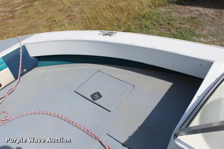 image for item AQ9585 1996 Ranger Cherokee 238 v-bottom boat
