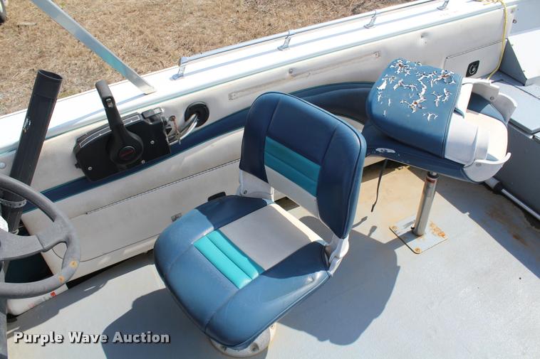 image for item AQ9585 1996 Ranger Cherokee 238 v-bottom boat