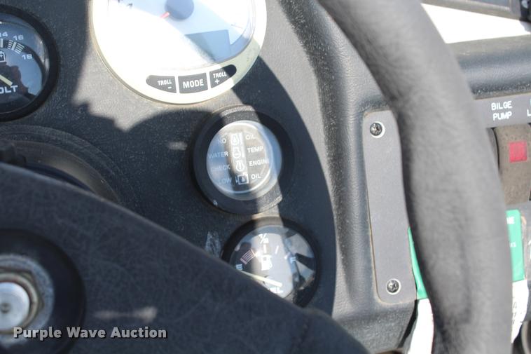 image for item AQ9585 1996 Ranger Cherokee 238 v-bottom boat