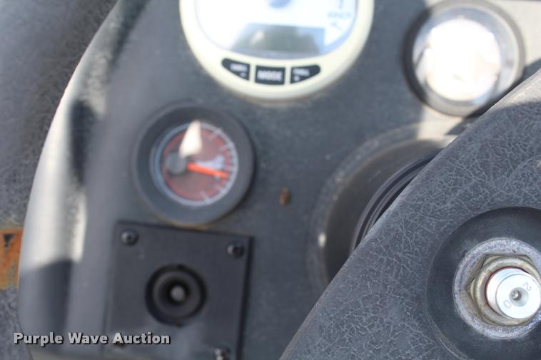 image for item AQ9585 1996 Ranger Cherokee 238 v-bottom boat