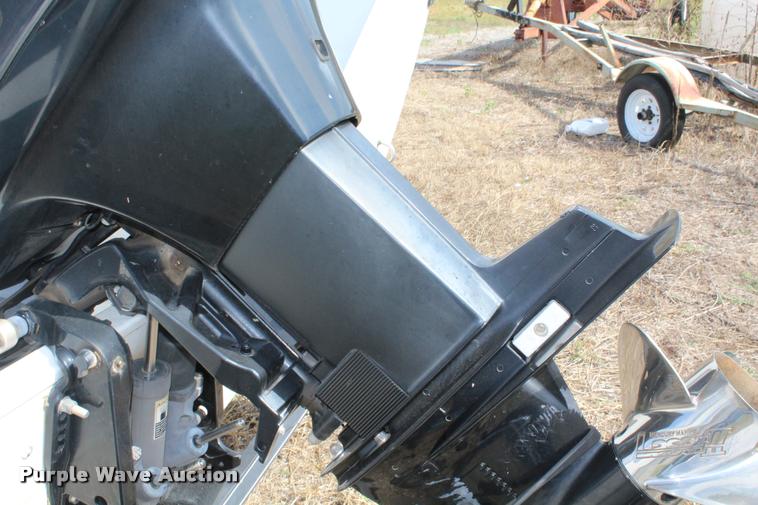 image for item AQ9585 1996 Ranger Cherokee 238 v-bottom boat