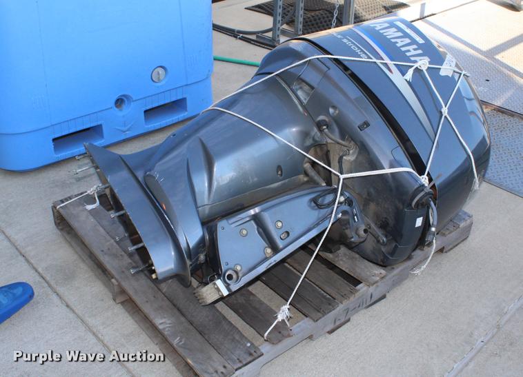 image for item AQ9590 Yamaha 250BTXR outboard motor