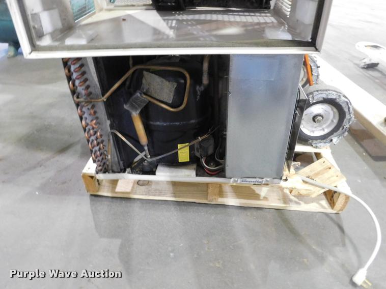 image for item CD9259 Air compressors and tools