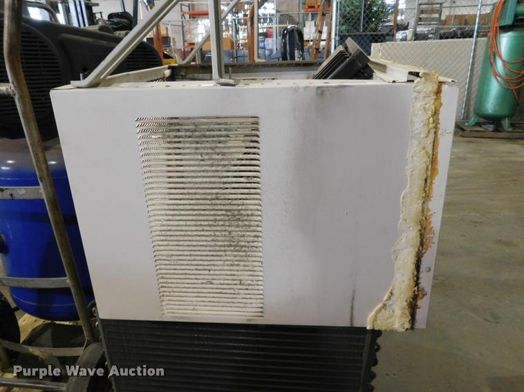 image for item CD9259 Air compressors and tools