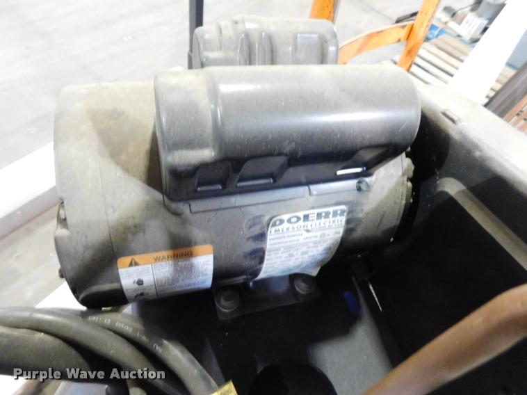 image for item CD9259 Air compressors and tools