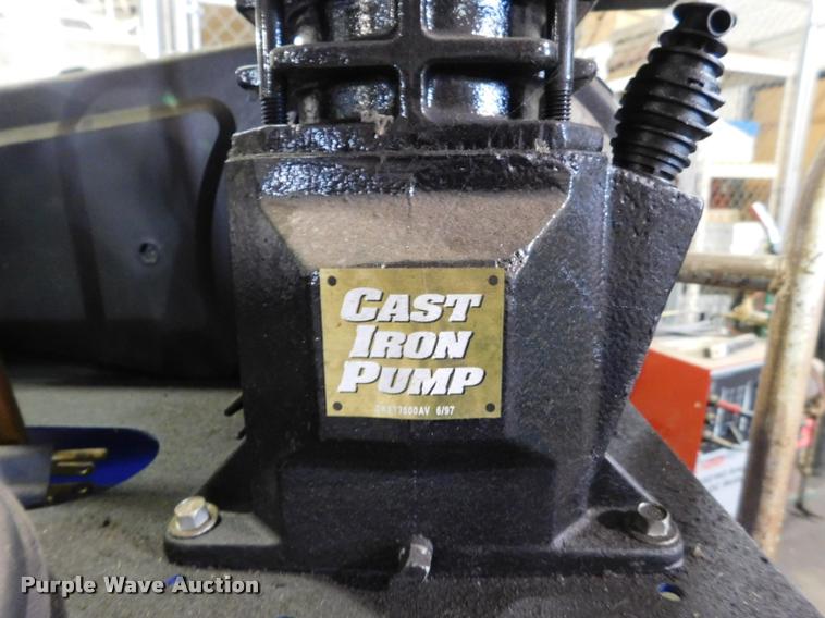 image for item CD9259 Air compressors and tools