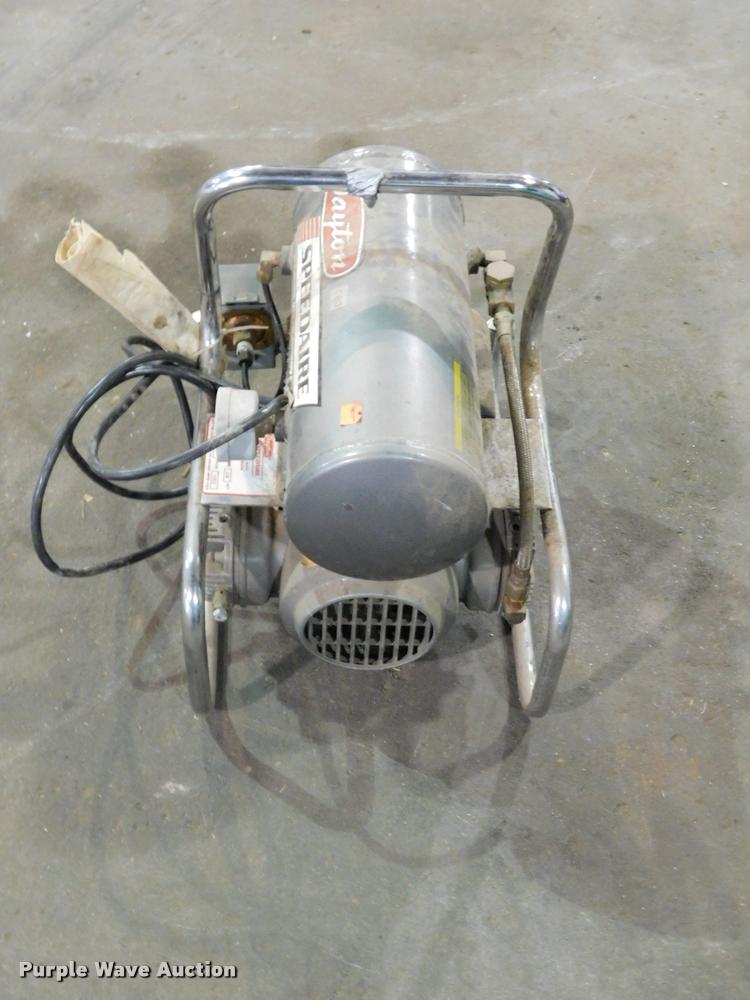 image for item CD9259 Air compressors and tools