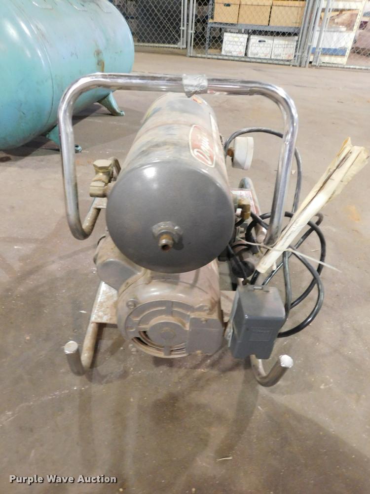 image for item CD9259 Air compressors and tools