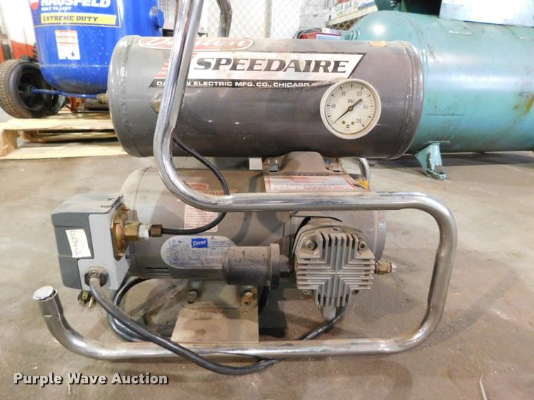 image for item CD9259 Air compressors and tools