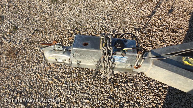 image for item DA8894 2005 Blue Wave 190 Classic boat