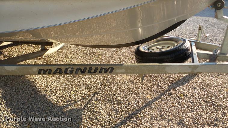 image for item DA8894 2005 Blue Wave 190 Classic boat