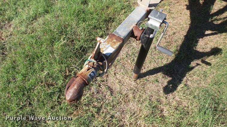 image for item DA8898 2004 Grizzly Tracker 2072 boat