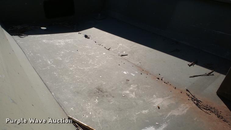 image for item DA8898 2004 Grizzly Tracker 2072 boat