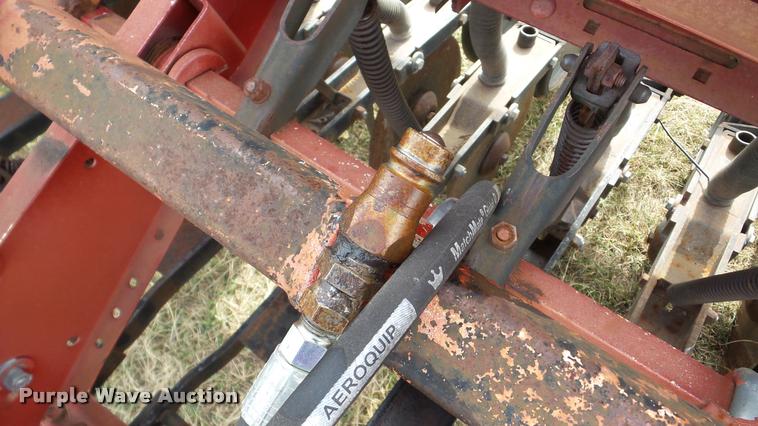 image for item DA8900 International 510 grain drill