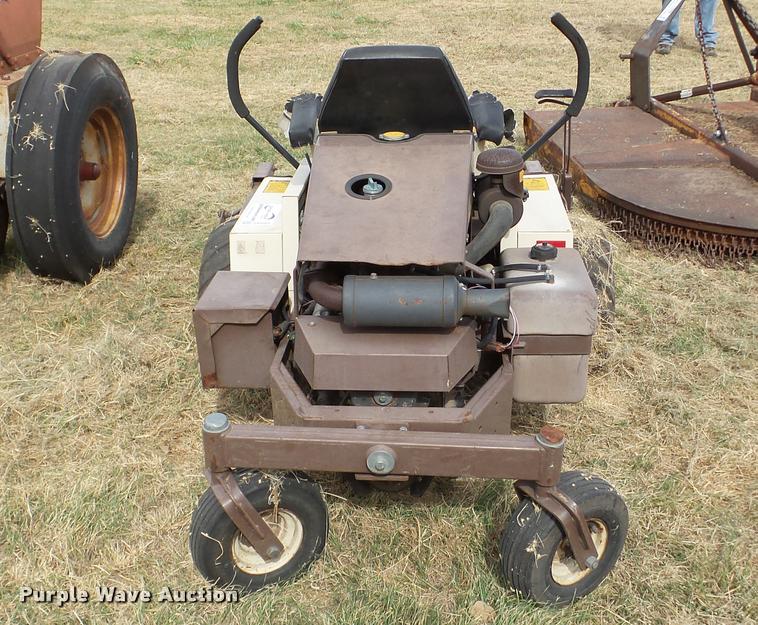 image for item DA8901 Grasshopper 721D lawn mower