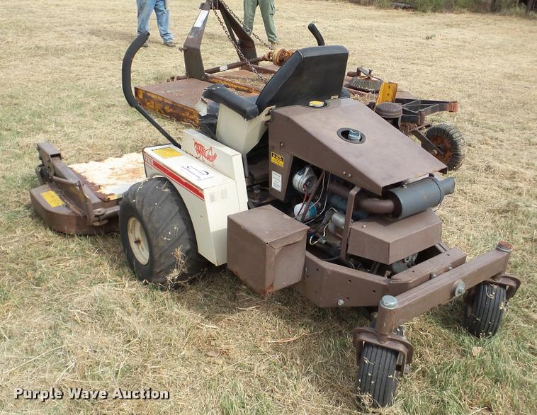 image for item DA8901 Grasshopper 721D lawn mower