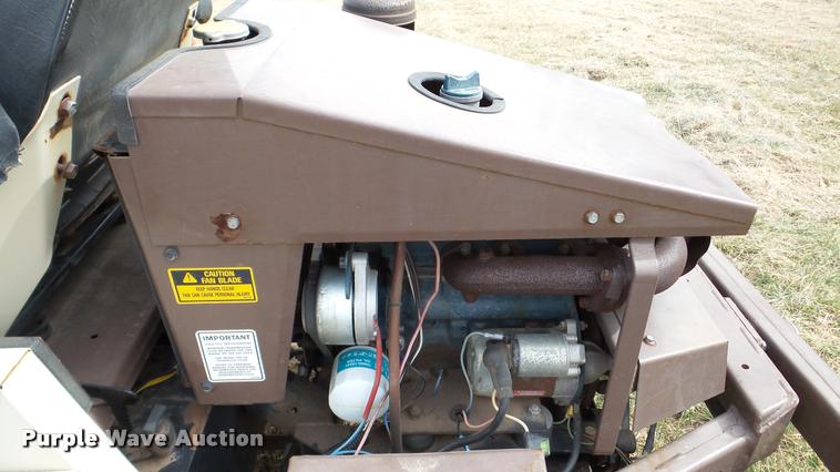 image for item DA8901 Grasshopper 721D lawn mower