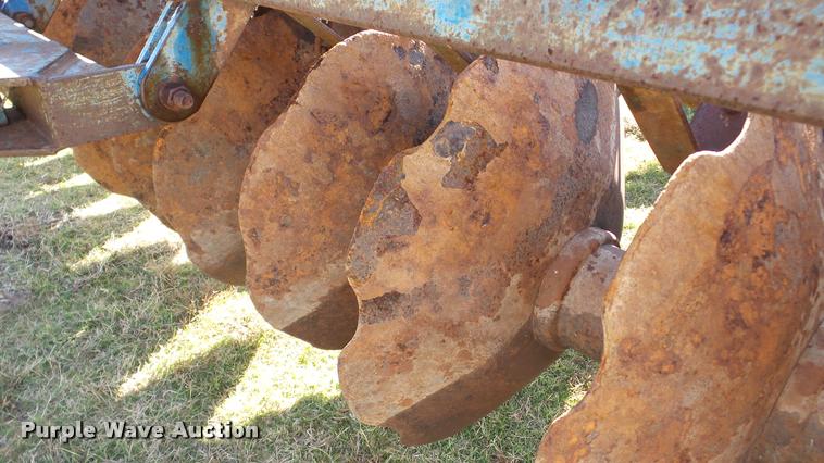 image for item DA8905 Ford 219 off-set disk