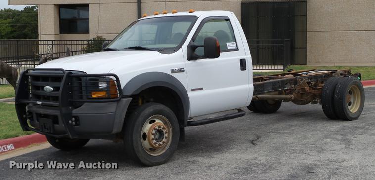 image for item DB4566 2005 Ford F550 XL truck cab and chassis