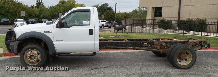 image for item DB4566 2005 Ford F550 XL truck cab and chassis