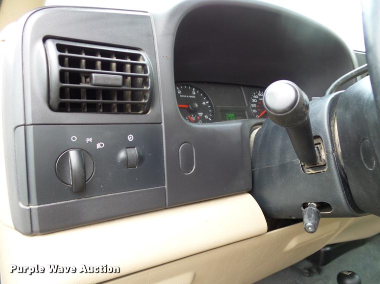 image for item DB4566 2005 Ford F550 XL truck cab and chassis