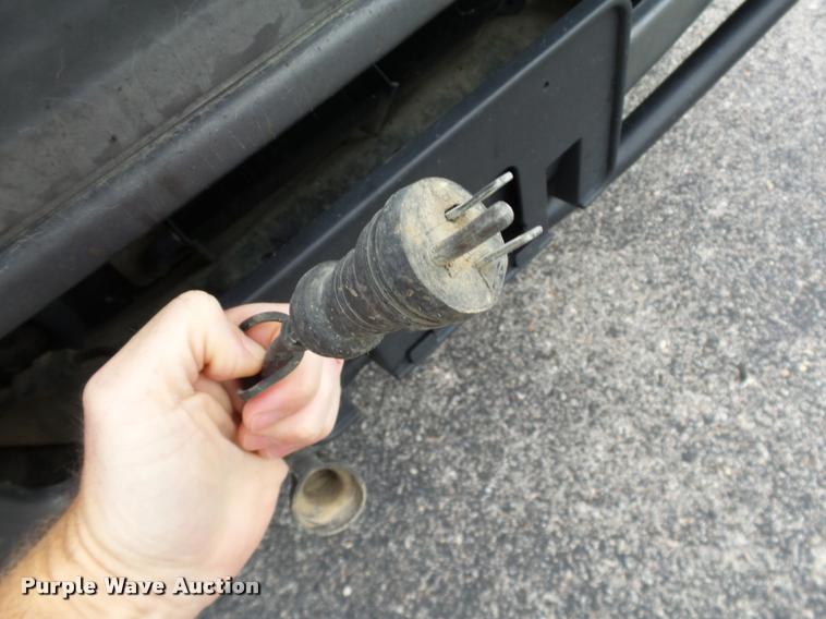 image for item DB4566 2005 Ford F550 XL truck cab and chassis