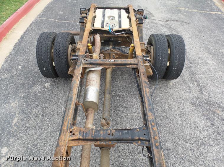 image for item DB4566 2005 Ford F550 XL truck cab and chassis
