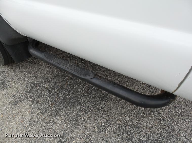 image for item DB4566 2005 Ford F550 XL truck cab and chassis