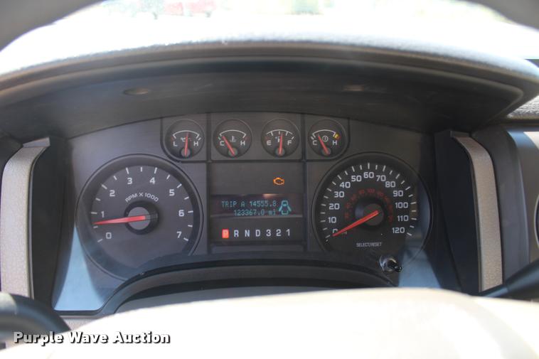 image for item K1922 2010 Ford F150 XL SuperCab pickup truck