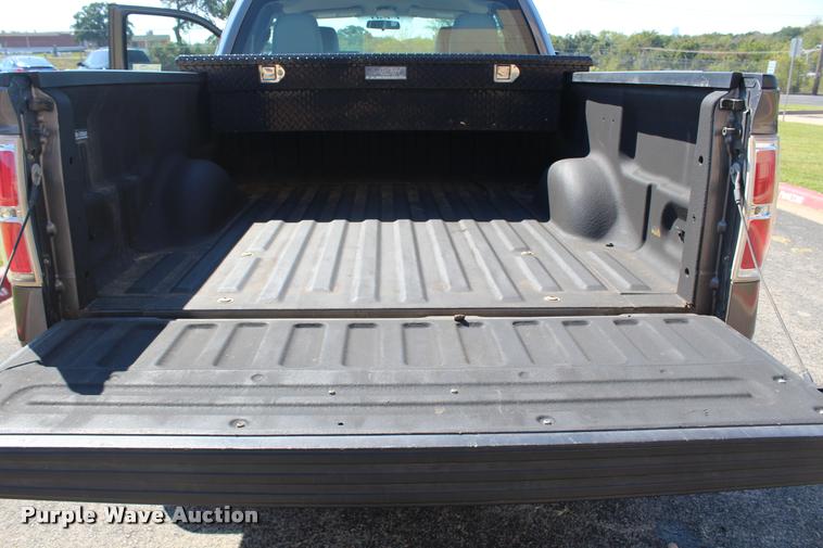 image for item K1922 2010 Ford F150 XL SuperCab pickup truck