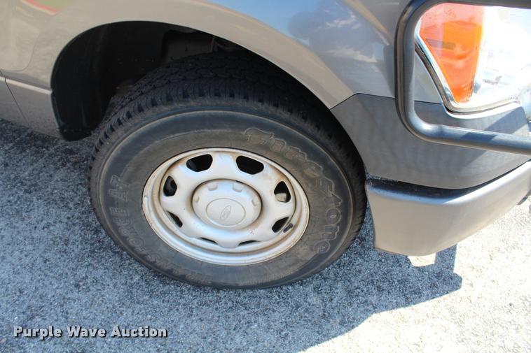 image for item K1922 2010 Ford F150 XL SuperCab pickup truck