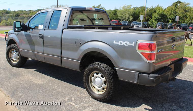 image for item K1923 2010 Ford F150 XL SuperCab pickup truck