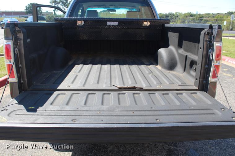 image for item K1923 2010 Ford F150 XL SuperCab pickup truck