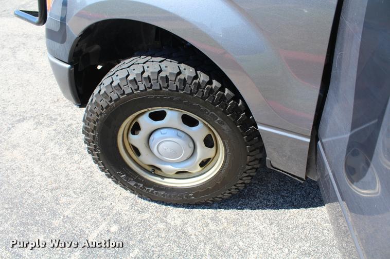 image for item K1923 2010 Ford F150 XL SuperCab pickup truck