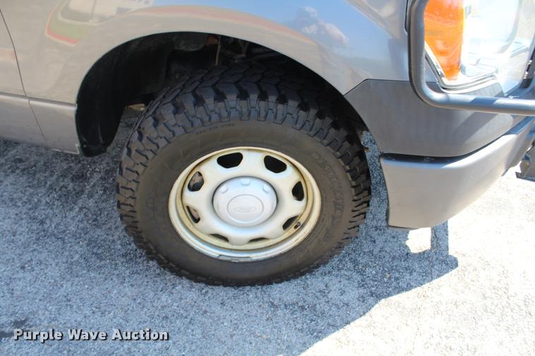 image for item K1923 2010 Ford F150 XL SuperCab pickup truck