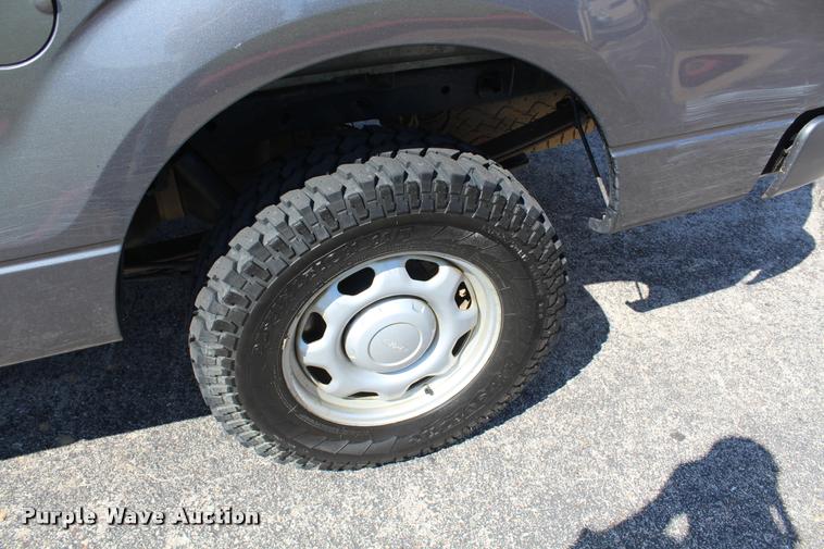 image for item K1924 2010 Ford F150 XL SuperCab pickup truck