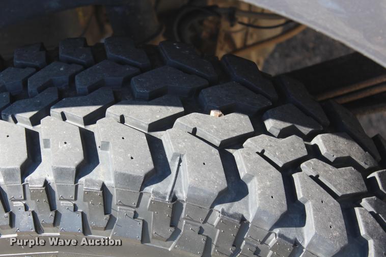 image for item K1924 2010 Ford F150 XL SuperCab pickup truck