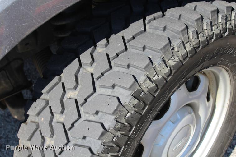 image for item K1924 2010 Ford F150 XL SuperCab pickup truck